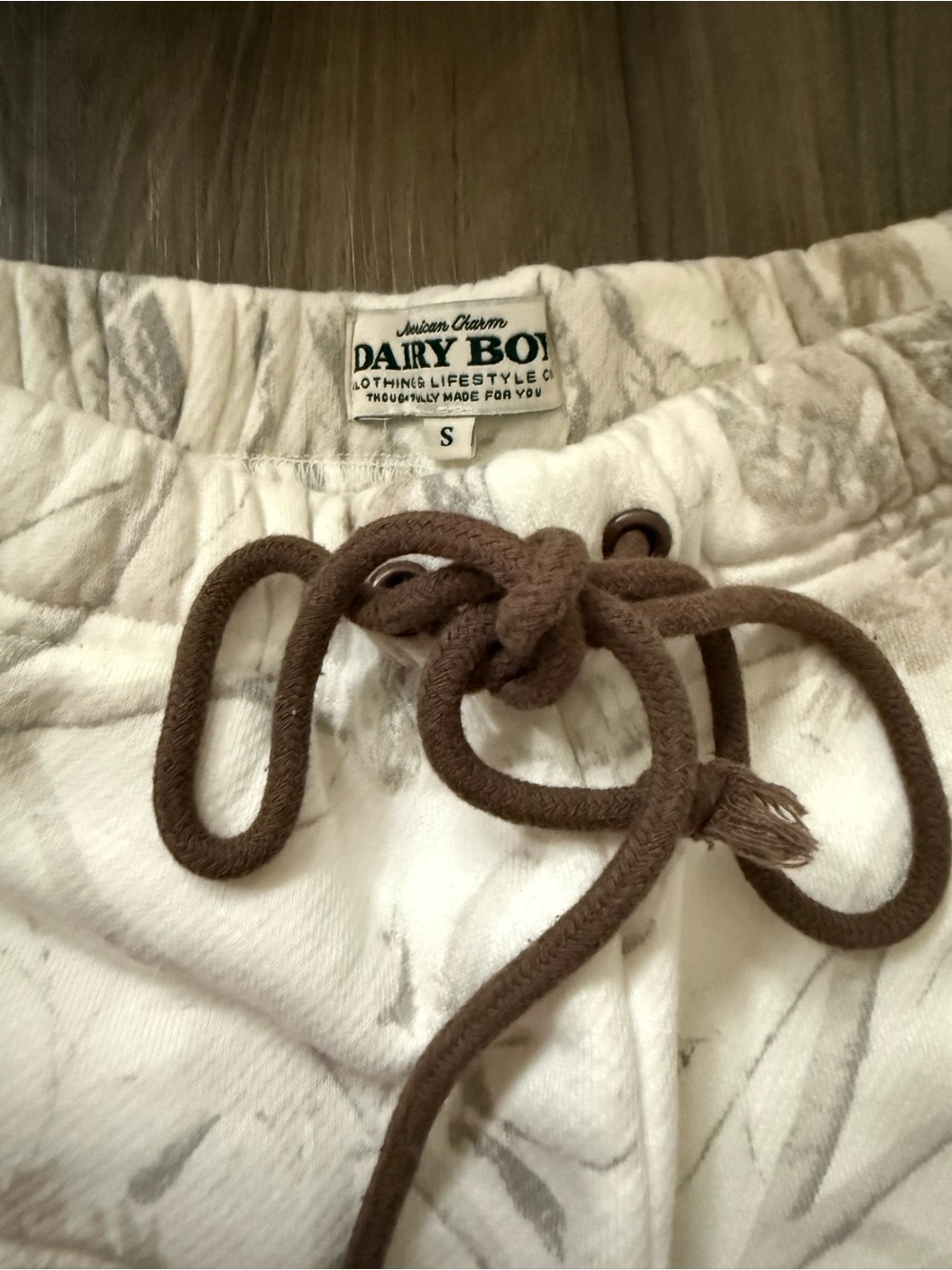 Dairy Boy Woodland Camo Sweats Set NWT Small - Picture 7 of 9